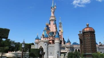 le parc DisneyLand Paris rouvre