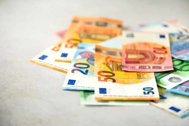 Montant prime d'activité salaire 1300 euros
